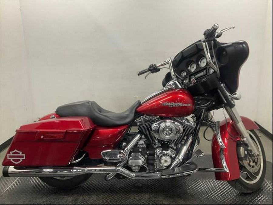 2013 Harley-Davidson Street Glide Base