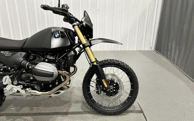 2026 BMW R 12 G/S Night Black Matte G/S