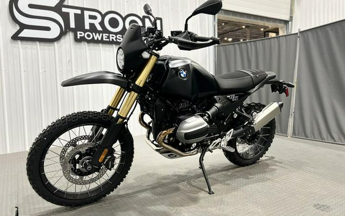 2026 BMW R 12 G/S Night Black Matte G/S