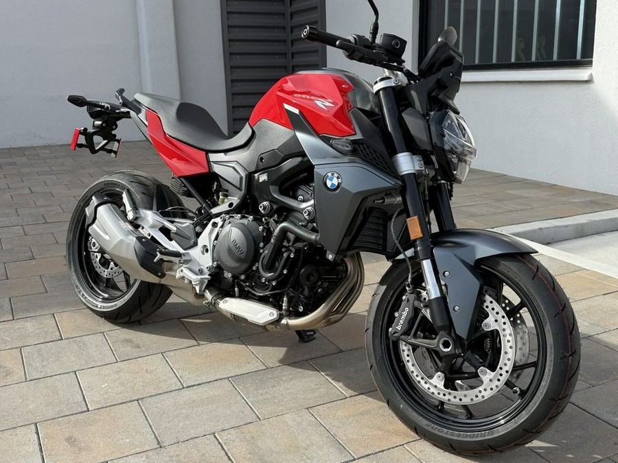 2024 BMW F 900 R Exclusive