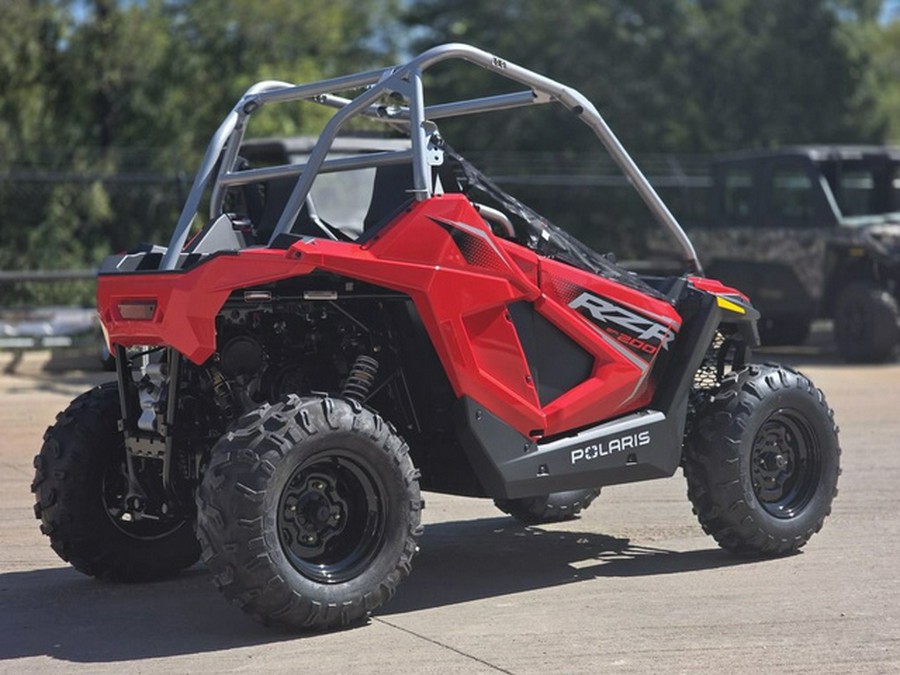 2026 Polaris RZR 200 EFI
