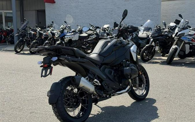 2026 BMW R 1300 GS Adventure Triple Black