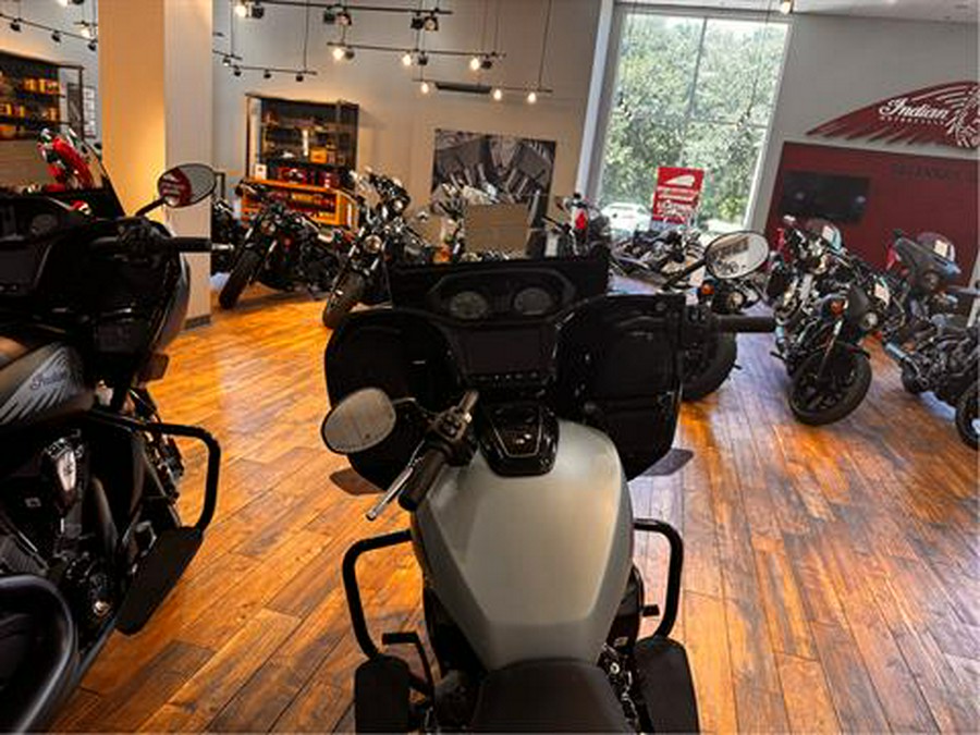 2025 Indian Motorcycle Challenger® Dark Horse® 112 with PowerBand Audio Package