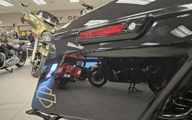 FLHRXS 2017 Road King® Special