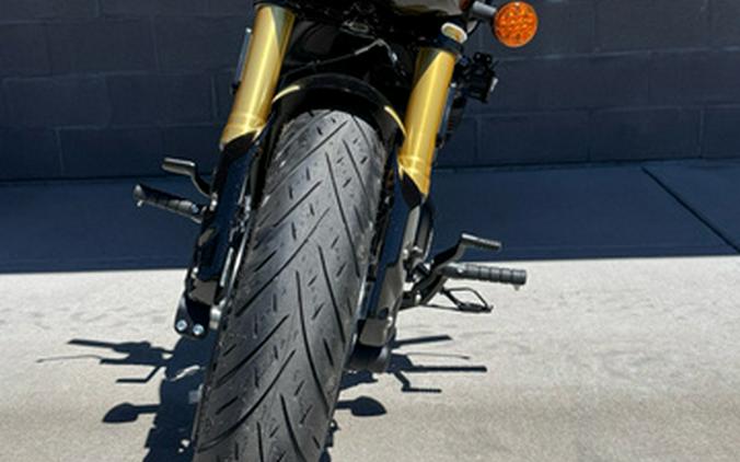 2026 Indian 101 SCOUT, ONYX BLACK CRYSTAL WITH GRAPHICS