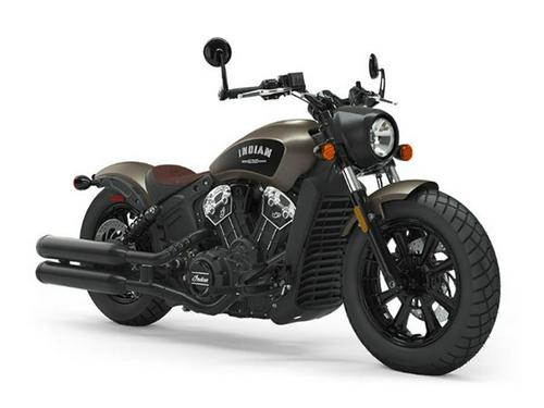 2019 Indian Scout Bobber vs. Triumph Bonneville Bobber Black: Comparison Review