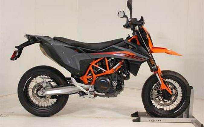 2021 KTM 690 SMC R