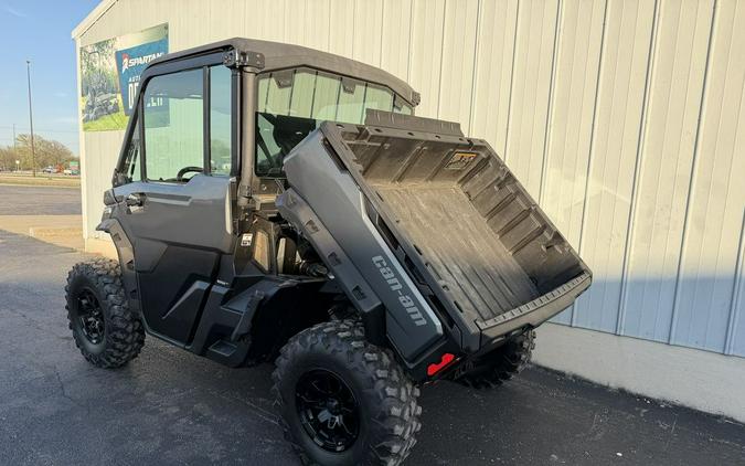 2022 Can-Am Defender Limited HD10