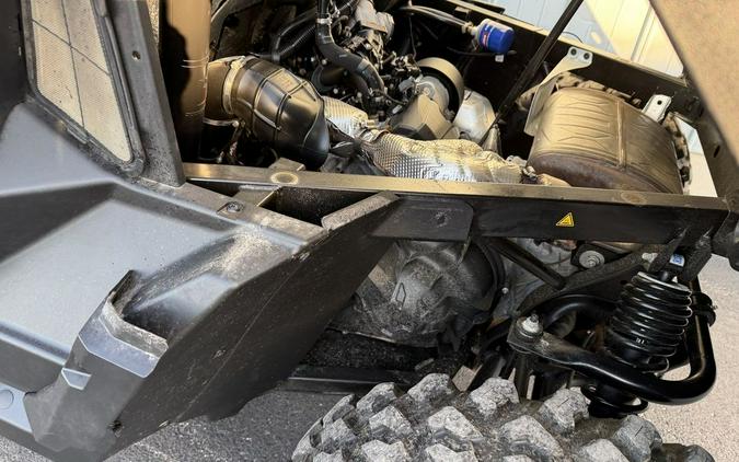2022 Can-Am Defender Limited HD10