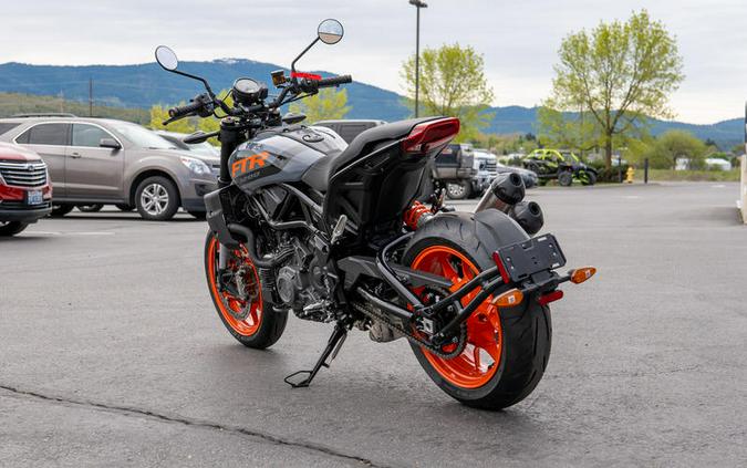 2023 Indian Motorcycle® FTR Stealth Gray/Orange Burst