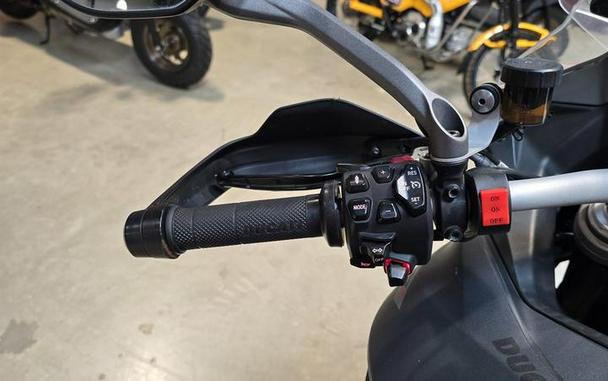 2021 Ducati Multistrada V4S Aviator Grey / Alloy Wheels