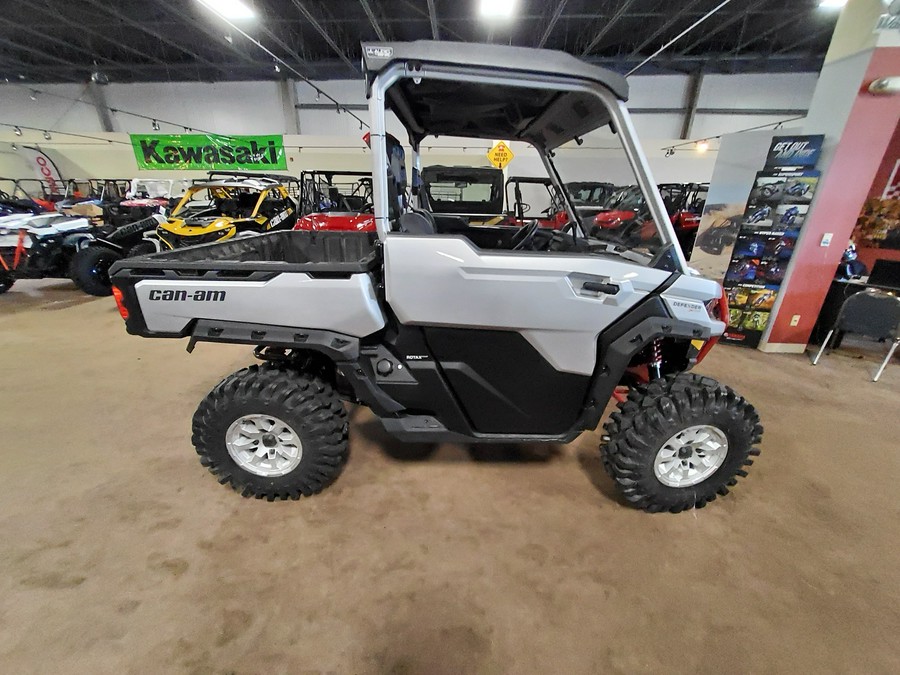 2024 Can-Am™ Defender X mr With Half Doors HD10