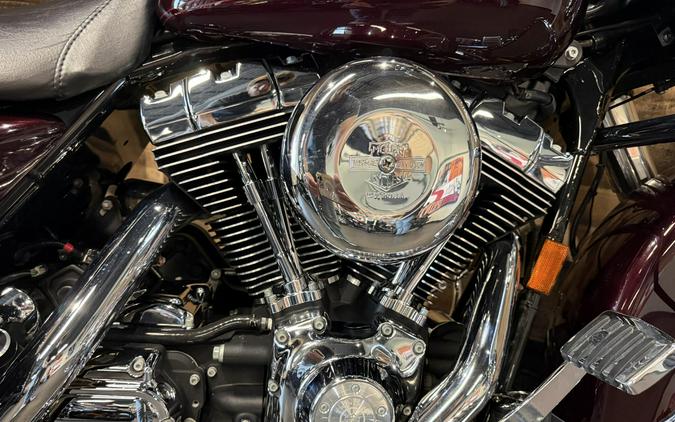 2005 Harley-Davidson® Road King® Black Cherry Pearl FLHRI