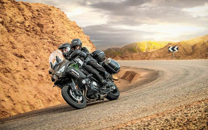 2023 Kawasaki Versys 1000 SE LT+