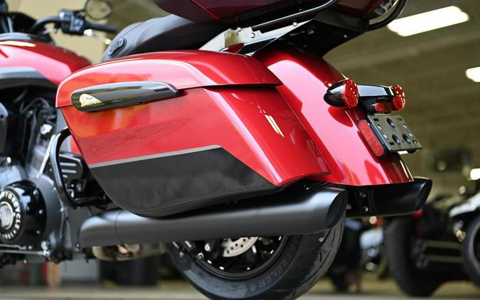 2023 Indian Motorcycle® Pursuit Dark Horse with Premium Package Stryker Red Metallic / Black Metall