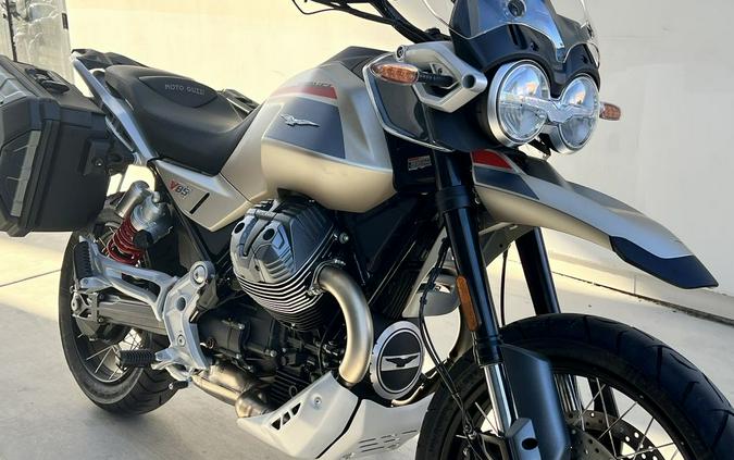 2025 Moto Guzzi V85 TT Travel