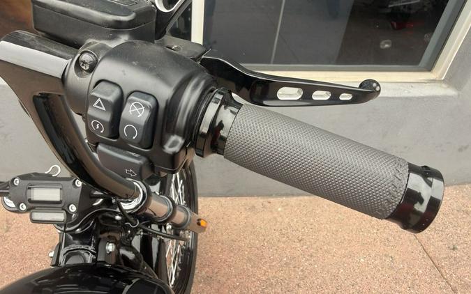 2019 Harley-Davidson® FXBB - Softail® Street Bob®
