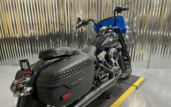 2026 Harley-Davidson Softail FLHC - Heritage Classic
