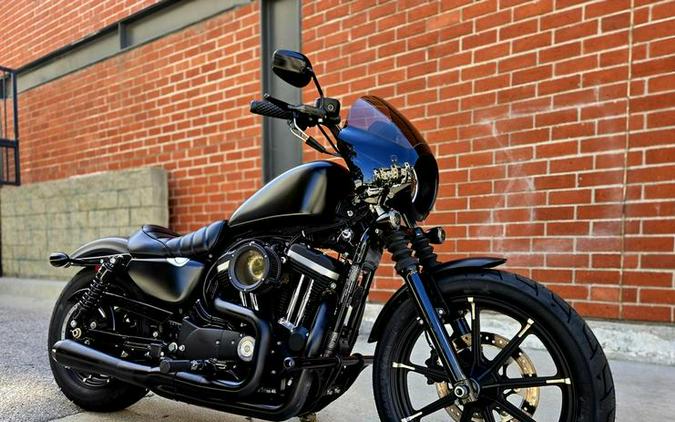 2016 Harley-Davidson® XL883N - Sportster® Iron 883™