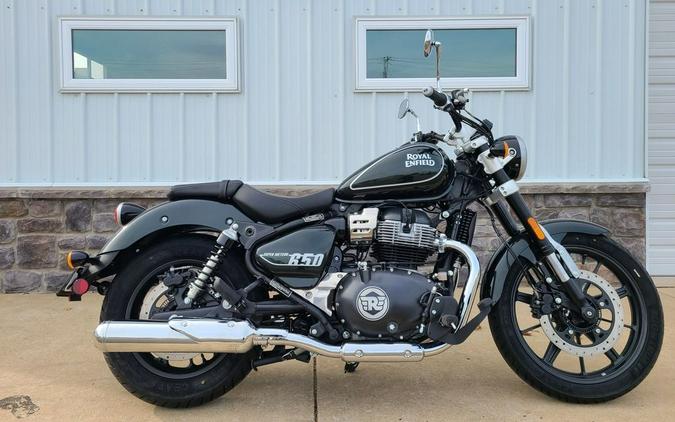 2024 Royal Enfield Super Meteor 650 Review [17 Fast Facts]