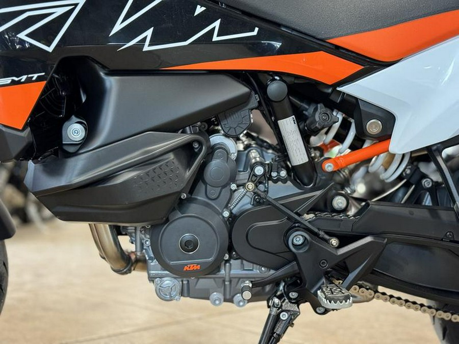 2024 KTM 890 SMT