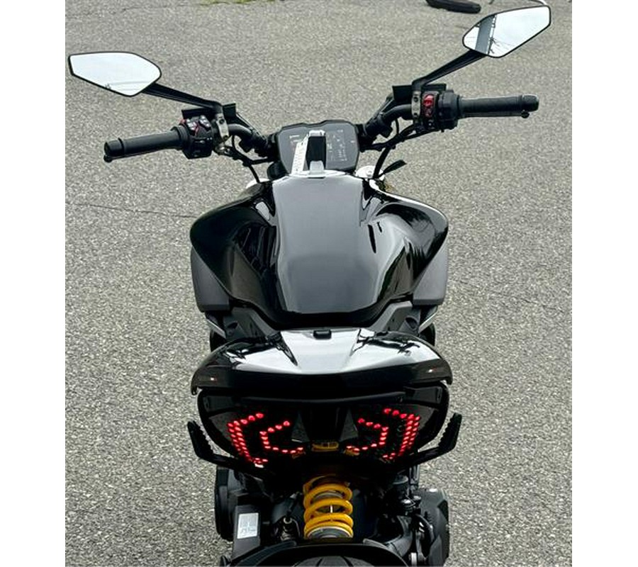 2024 Ducati Diavel V4
