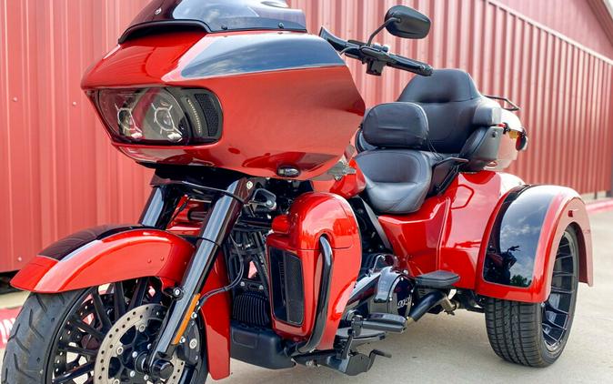 2025 Harley-Davidson Tri Glide Ultra Whiskey Fire - Black Finish
