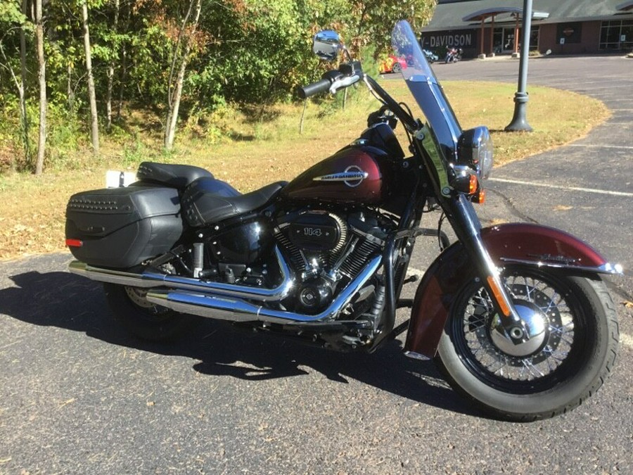 2018 Harley-Davidson® Heritage Classic 114 Twisted Cherry