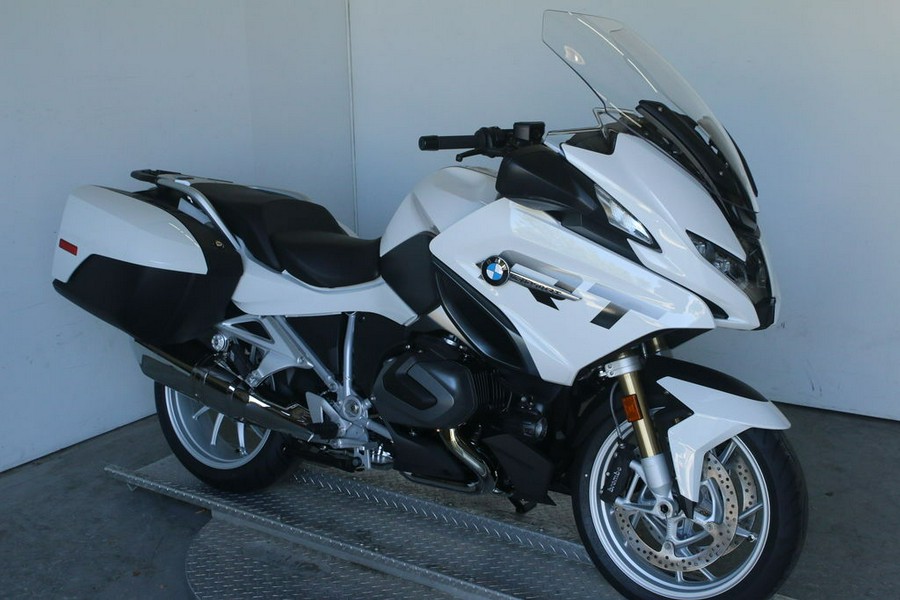 2024 BMW R 1250 RT Alpine White 3