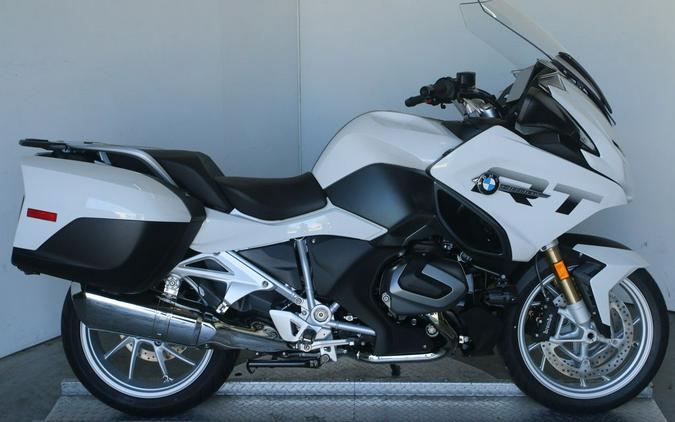 2024 BMW R 1250 RT Alpine White 3