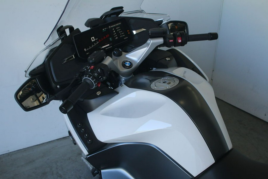 2024 BMW R 1250 RT Alpine White 3