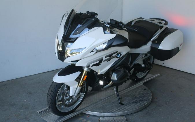 2024 BMW R 1250 RT Alpine White 3