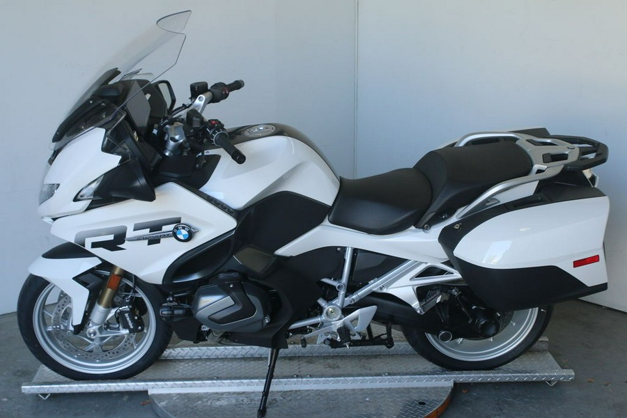 2024 BMW R 1250 RT Alpine White 3