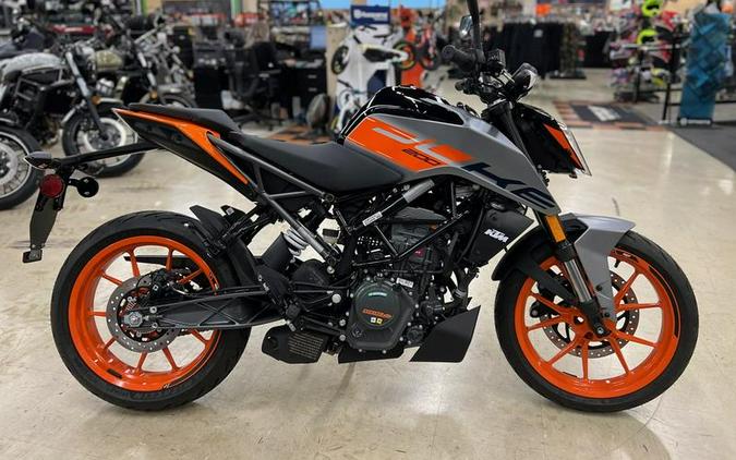 2023 KTM 200 Duke