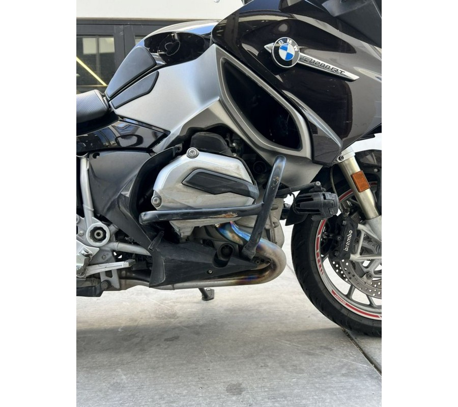 2016 BMW R 1200 RT Ebony Metallic