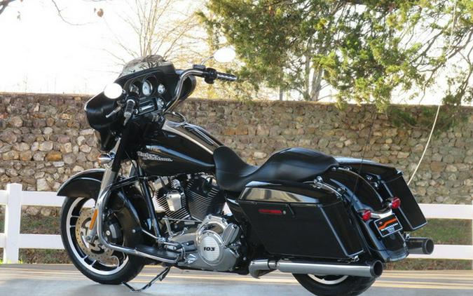 2012 Harley-Davidson FLHX - Street Glide
