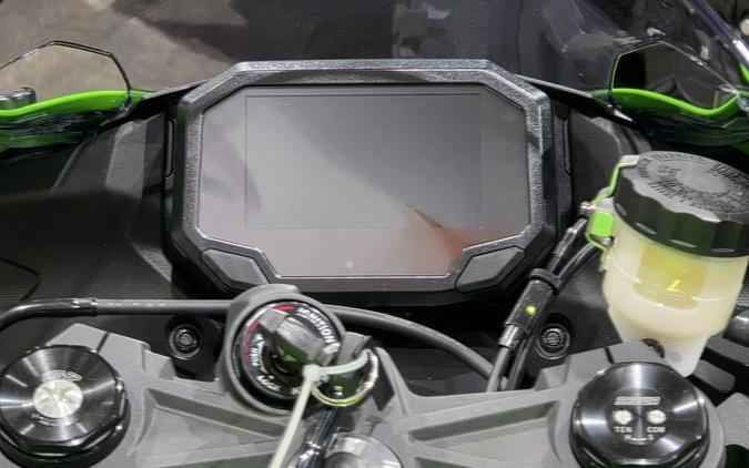 2026 Kawasaki Ninja® ZX™-6R ABS