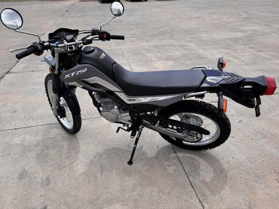 2025 Yamaha XT250