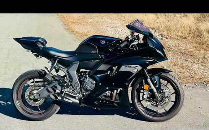 2025 Yamaha YZF-R7