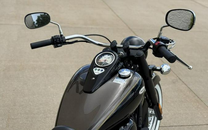 2023 Kawasaki Vulcan® 900 Classic