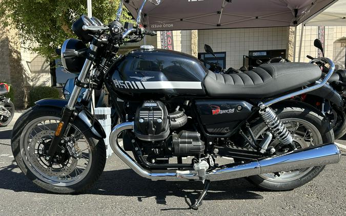 2025 Moto Guzzi V7 Special
