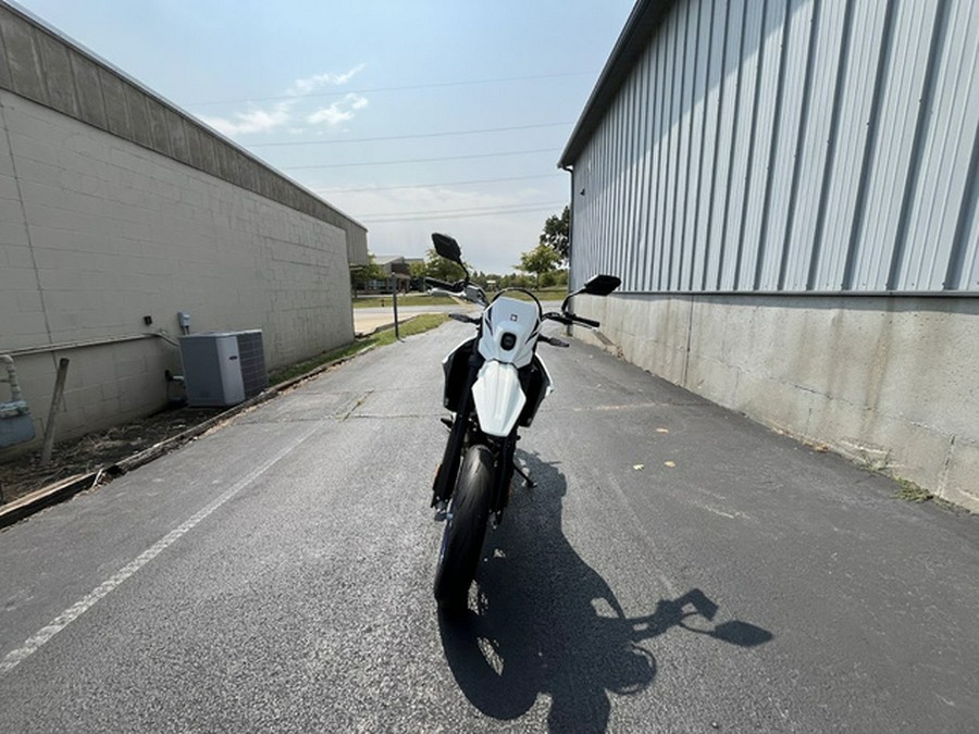 2025 Suzuki DR-Z400SMM5