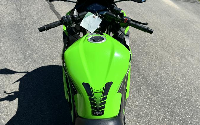 2014 Kawasaki Ninja® 300 SE