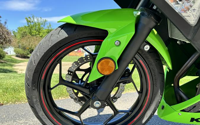 2014 Kawasaki Ninja® 300 SE