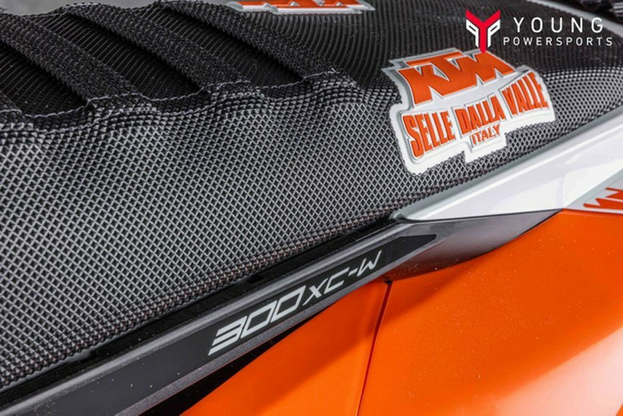 2026 KTM XC 300 W Hardenduro