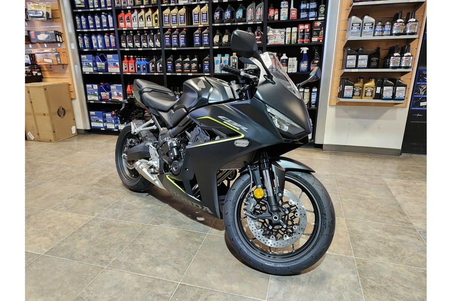 2026 Honda CBR650R E-Clutch