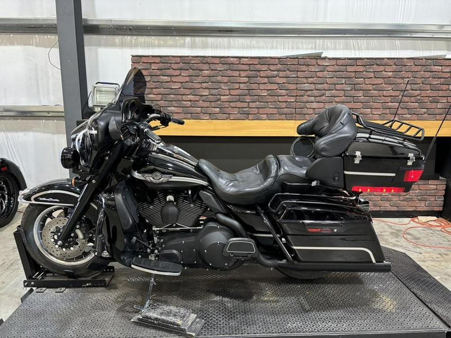 2003 Harley-Davidson® FLHTCUI - Electra Glide® Ultra Classic® Injection