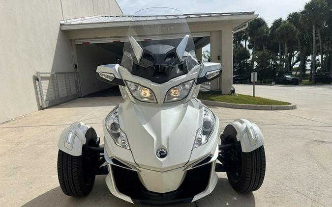 2016 Can-Am Spyder RT S 6-Speed Semi-Automatic (SE6)
