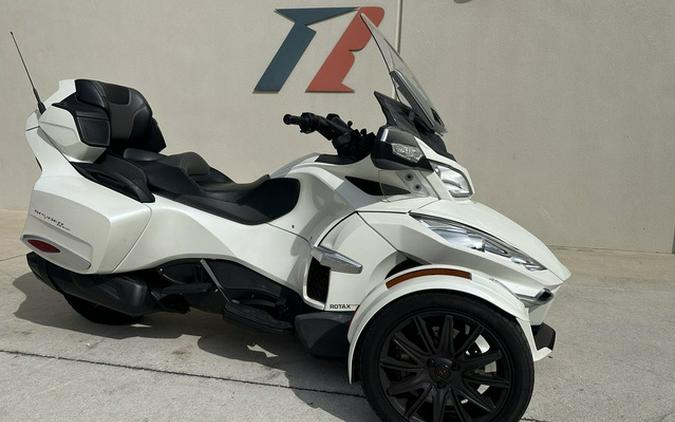 2016 Can-Am Spyder RT S 6-Speed Semi-Automatic (SE6)