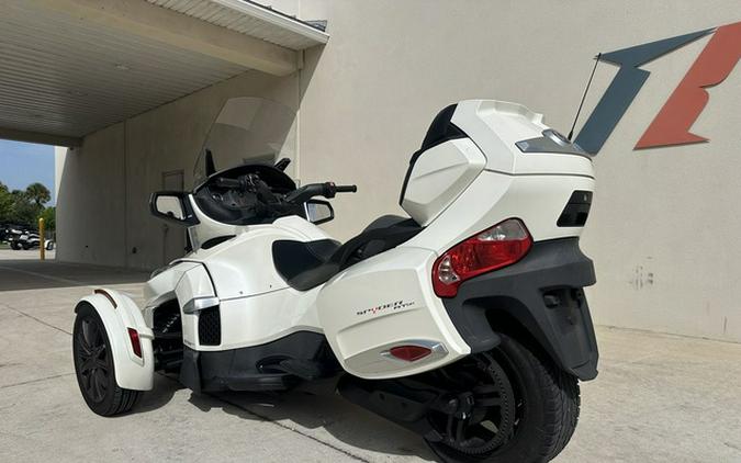 2016 Can-Am Spyder RT S 6-Speed Semi-Automatic (SE6)